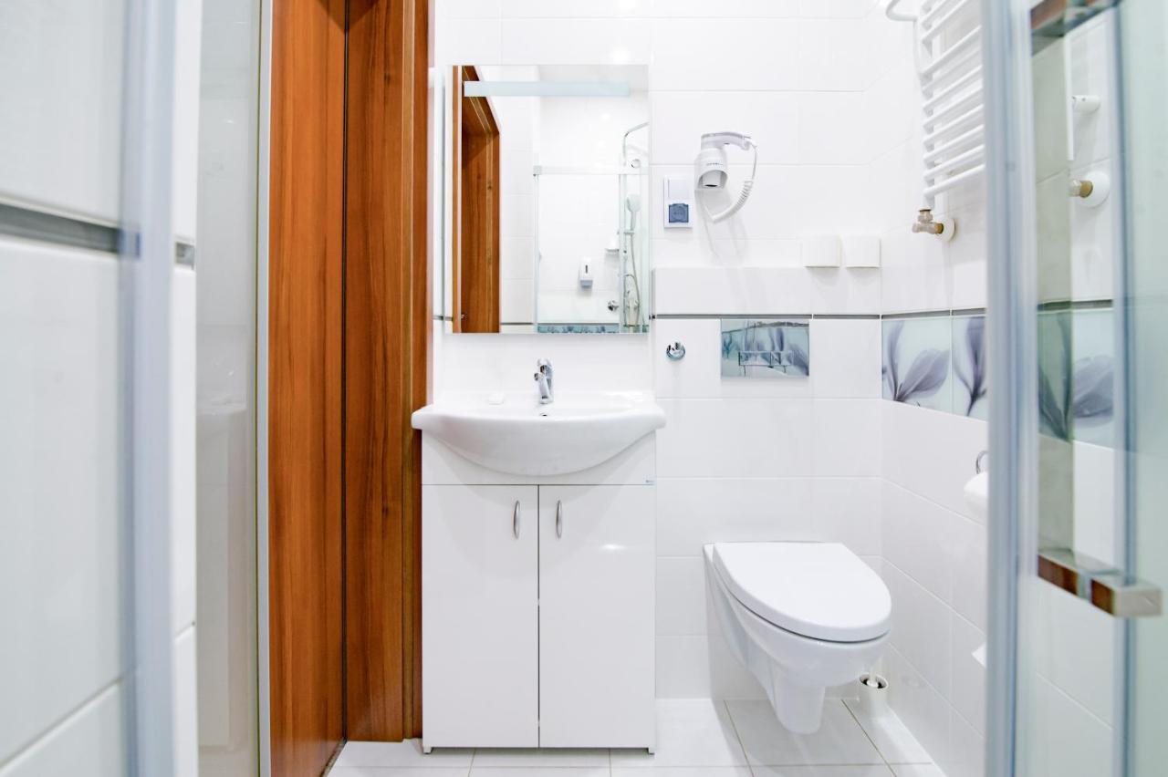 Pod Wzgorzem Bed & Breakfast Frombork Eksteriør billede