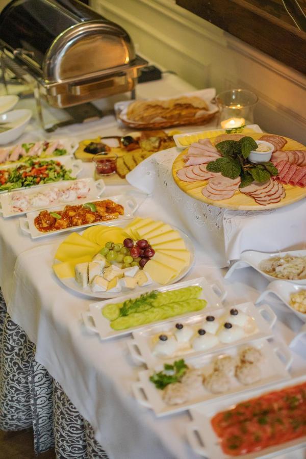Pod Wzgorzem Bed & Breakfast Frombork Eksteriør billede